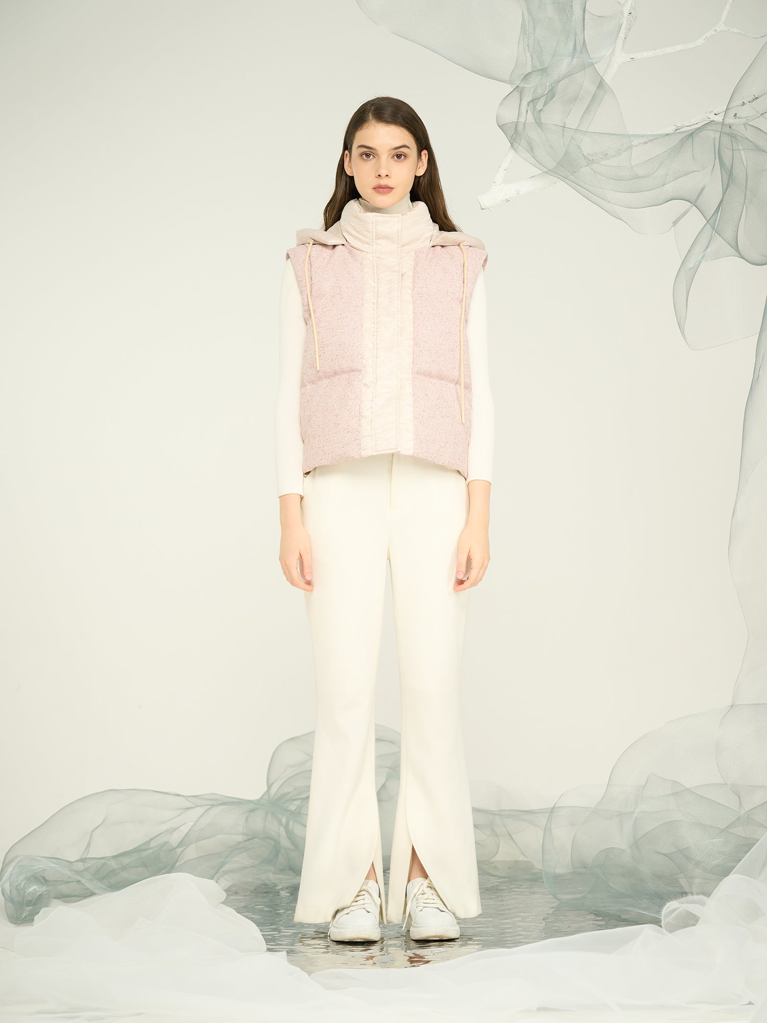 Women’s Pink Hooded Down Vest with Mixed Fabrics – OEM & ODM Lightweight Puffer Gilet